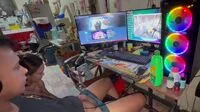 Sepong Cowoknya Pas Ngegame
